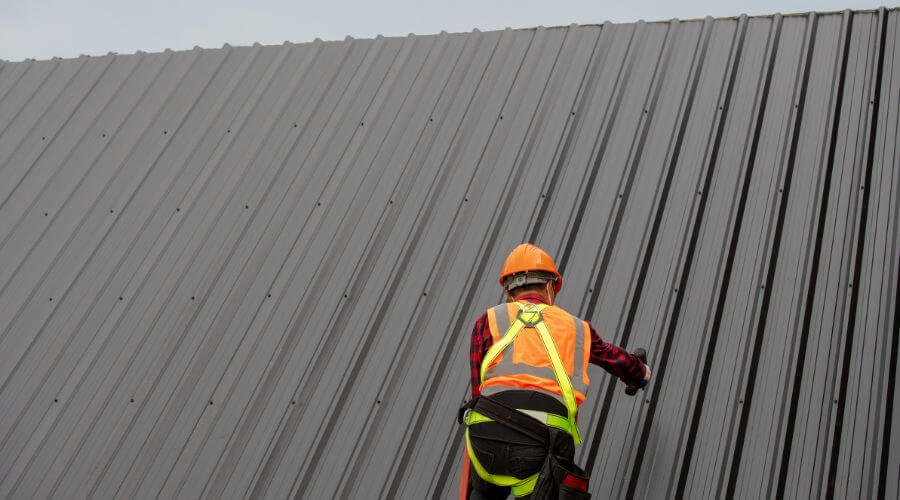 Professional gutter cleaning in Diamond, OR